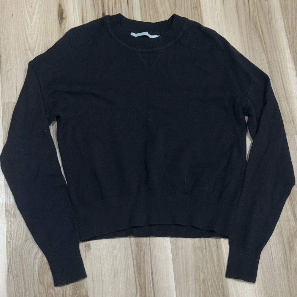 One Grey Day Black Crewneck Sweater Women’s Small